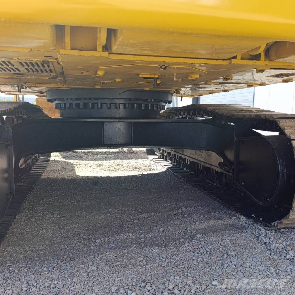 CAT 330F VA Lánctalpas kotrók