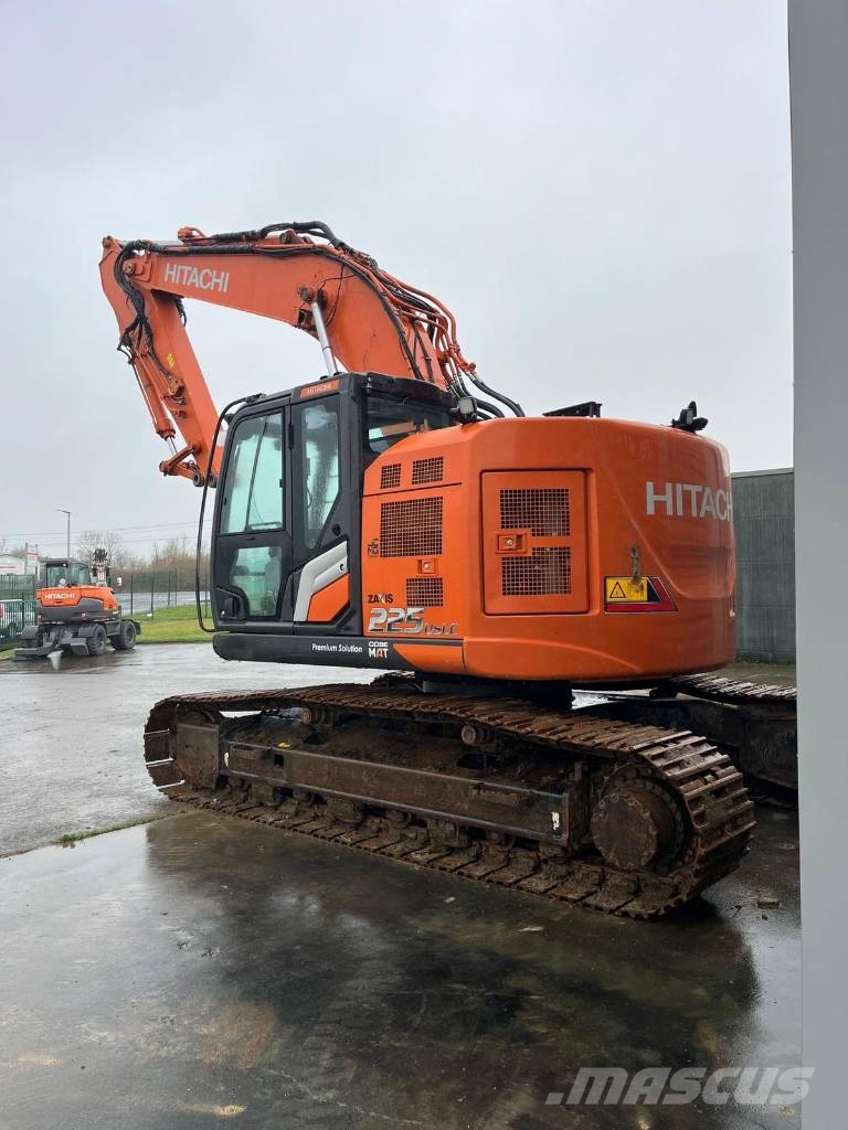 Hitachi ZX225USLC-7 Excavadoras sobre orugas