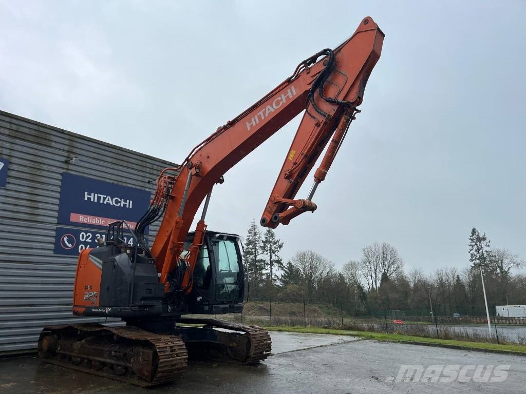 Hitachi ZX225USLC-7 Excavadoras sobre orugas