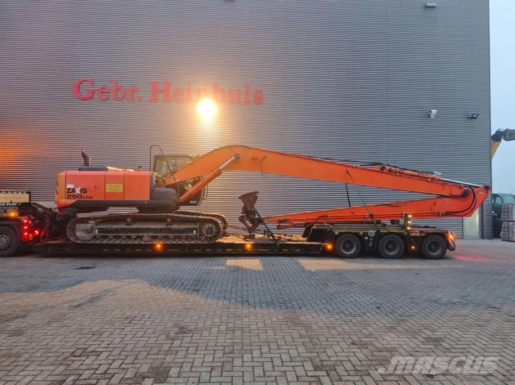 Hitachi ZX 250 LCN-5B Long Reach 18 Meter!, Ціна: 2541310 ₴, Рік