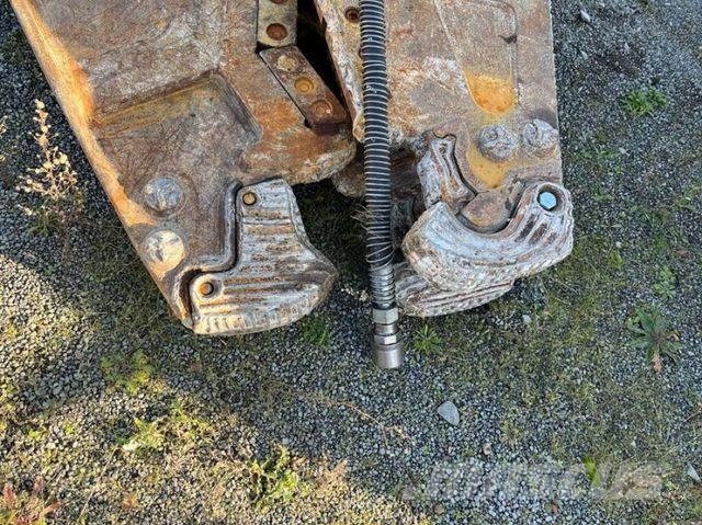 CAT Abbruchschere / Schere MP 324 CC Backe Baumaschi Навесные резаки асфальта