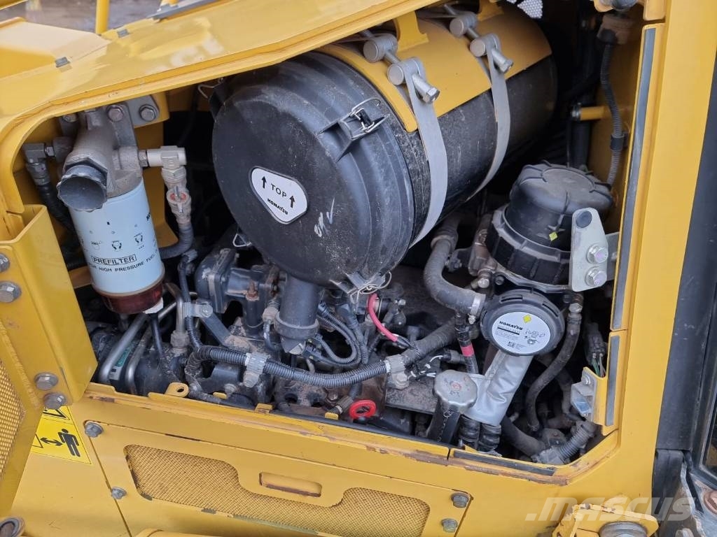 Komatsu D 61 PX-23 Buldooserid