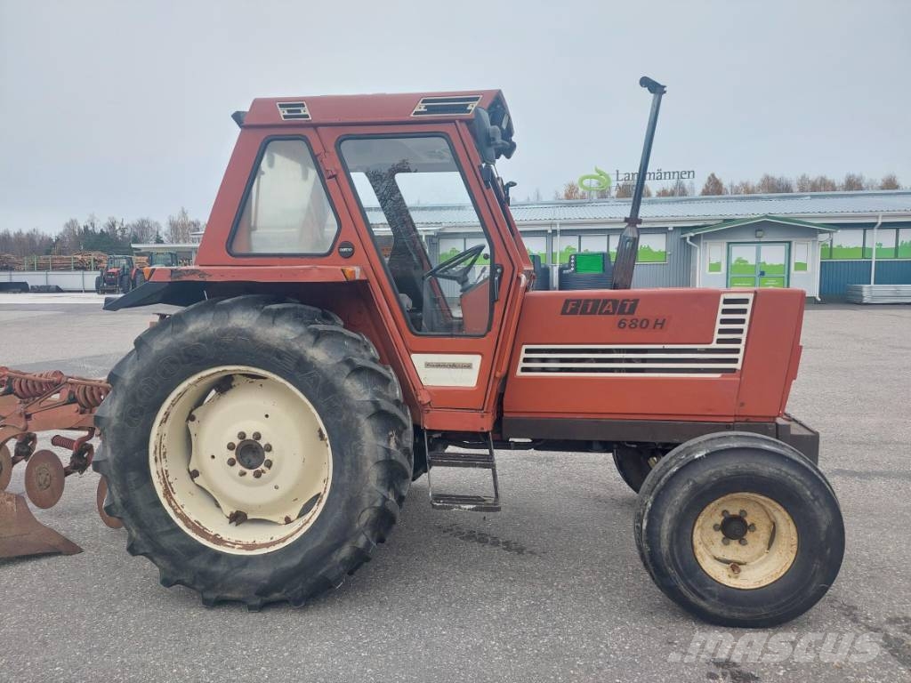 Fiat 680 H Трактори