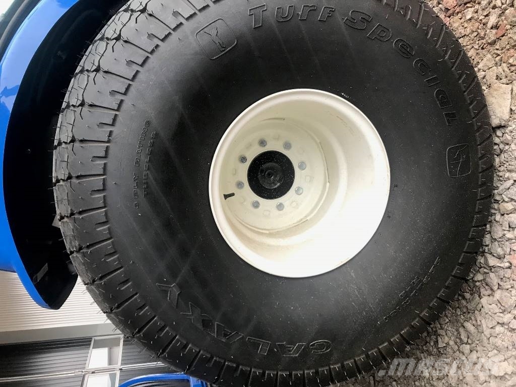New Holland Turf hjul till New Holland Boomer 54D Renkaat ja vanteet
