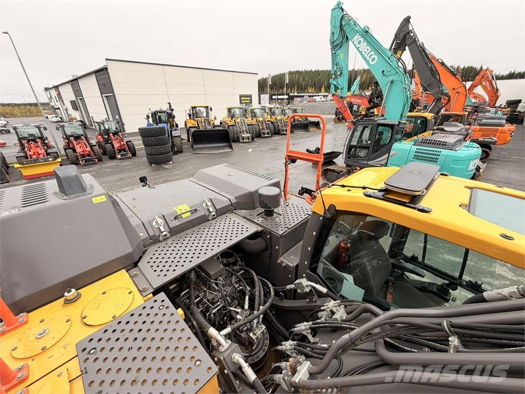 Volvo EC300EL Crawler excavators