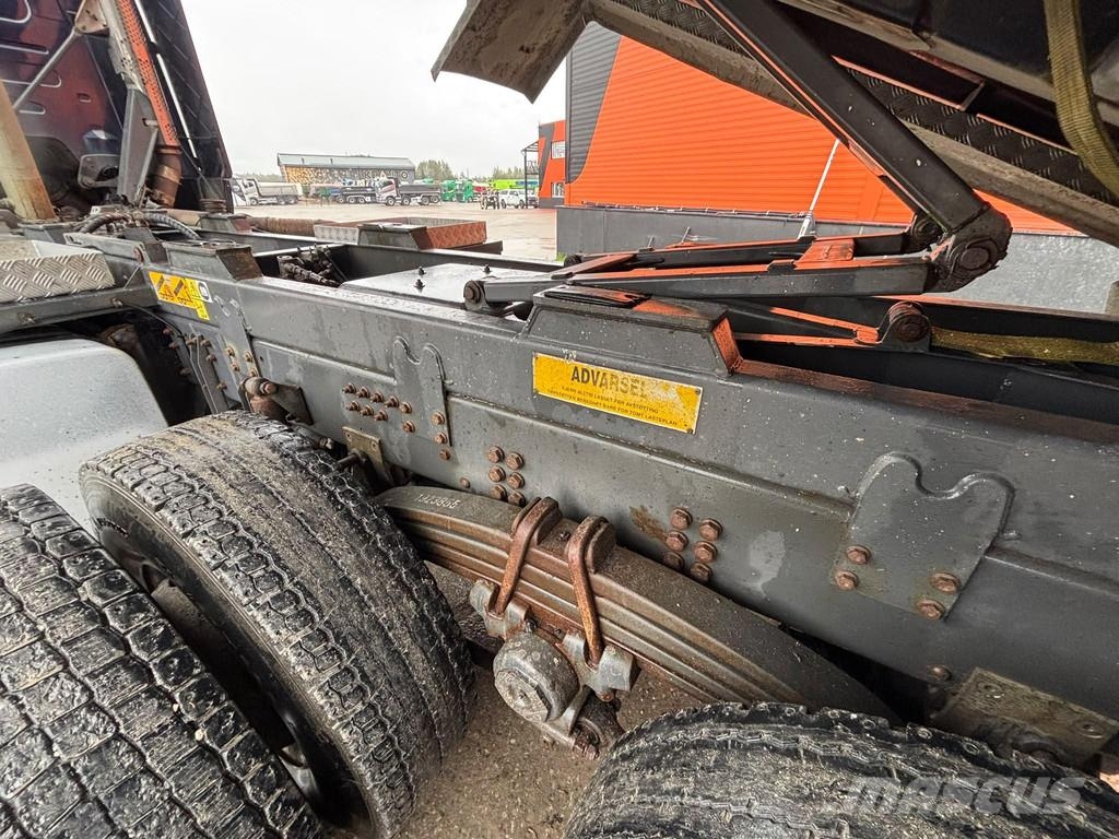 Scania R 580 8x4 RETARDER / FULL STEEL / BOX L=5576 mm Camiones bañeras basculantes o volquetes