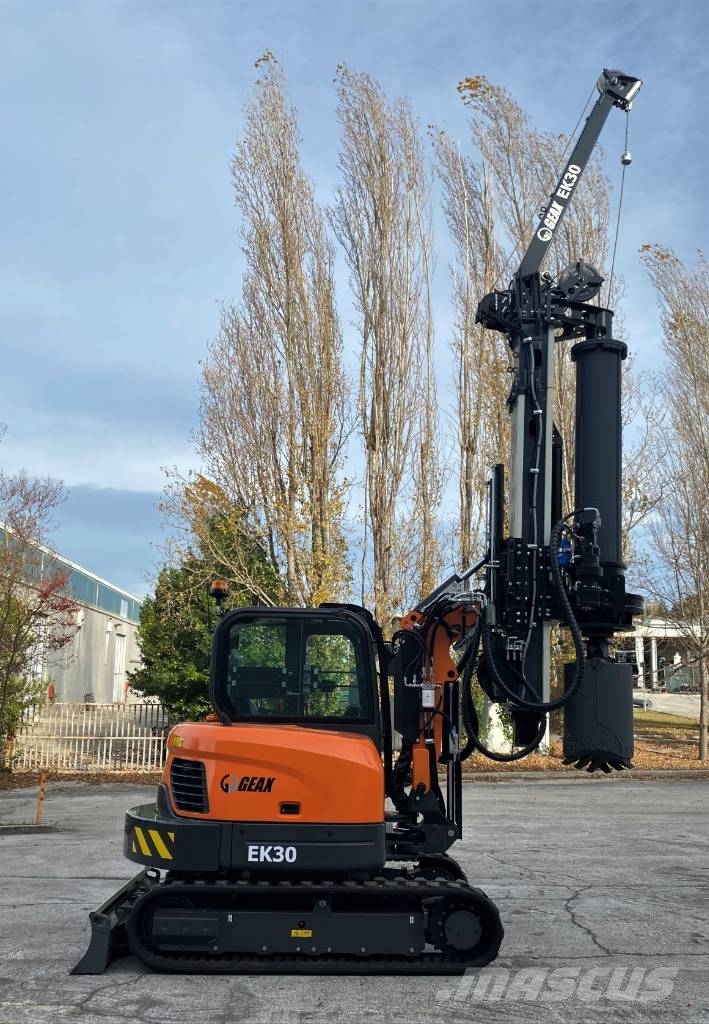 GEAX EK30 Paalutuskoneet
