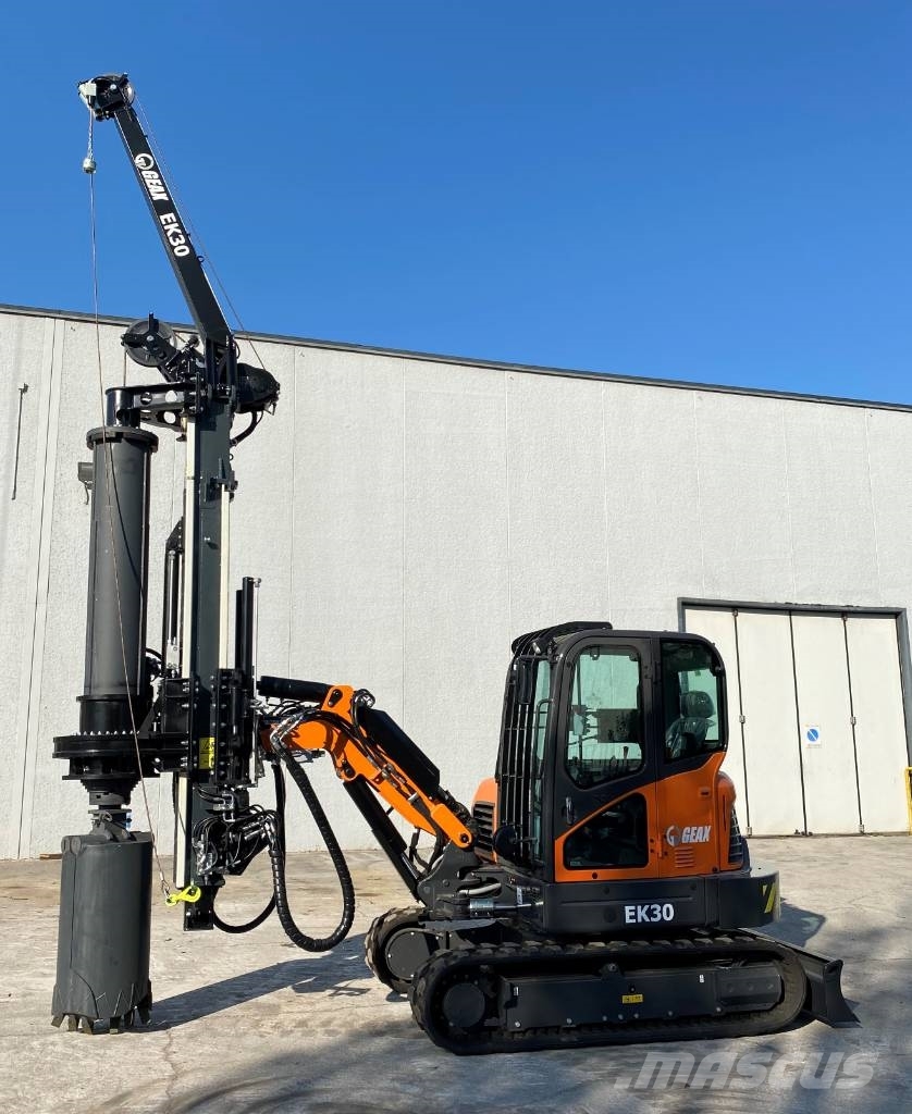 GEAX EK30 Paalutuskoneet