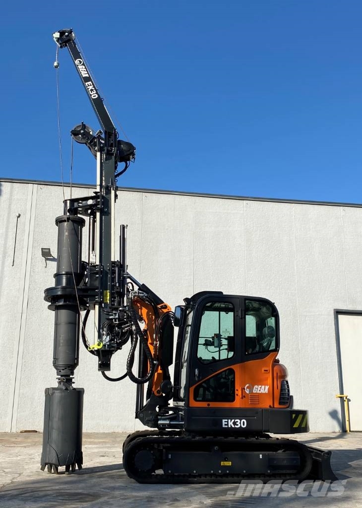 GEAX EK30 Paalutuskoneet