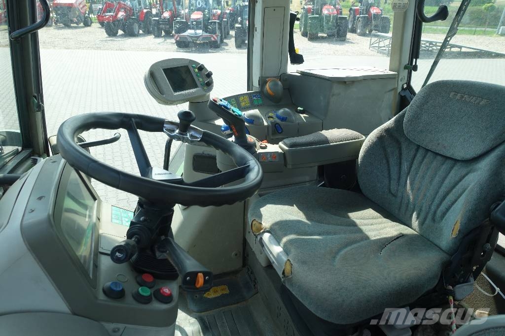 Fendt 820 Vario TMS Tractors