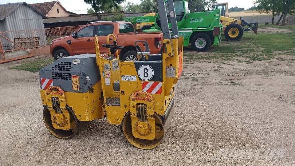 Bomag BW 80 AD-2 مداحل ثنائية الاسطوانة