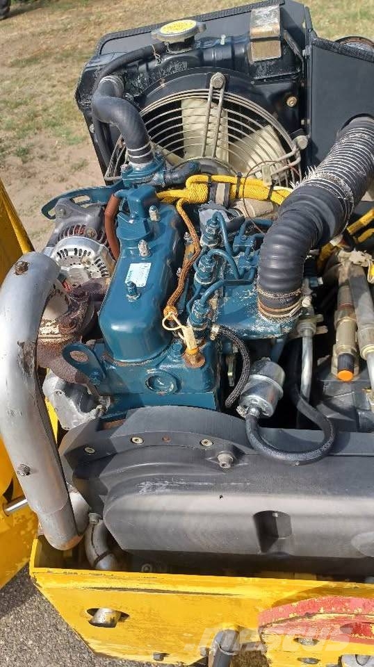 Bomag BW 80 AD-2 مداحل ثنائية الاسطوانة