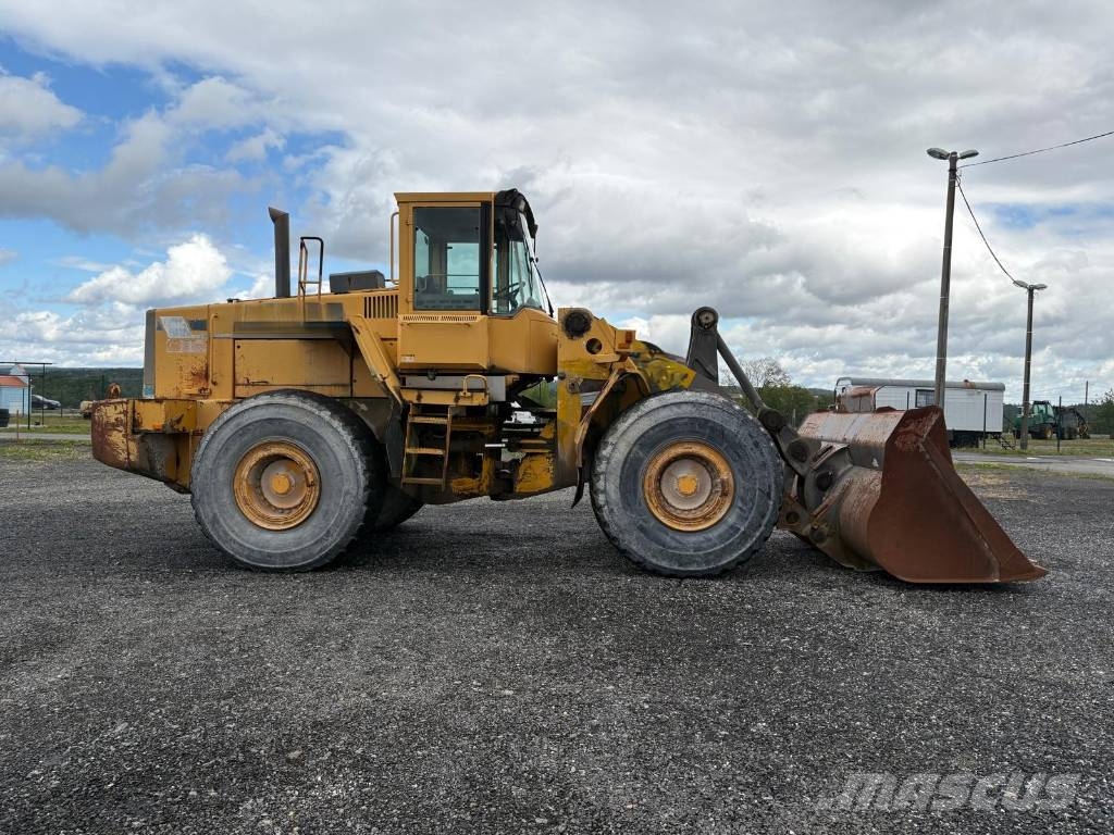 Volvo L 180 C لوادر بعجل