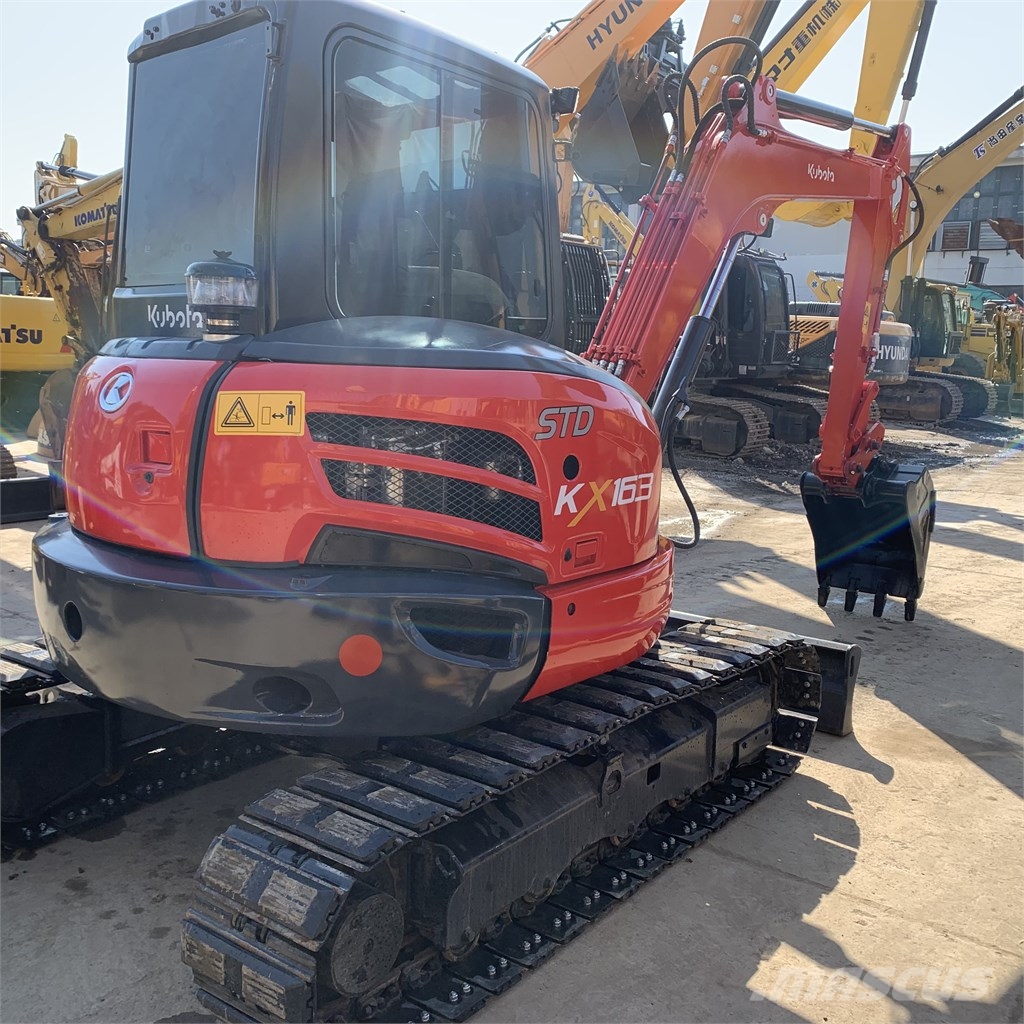 Kubota KX 163-5 Paletli ekskavatörler