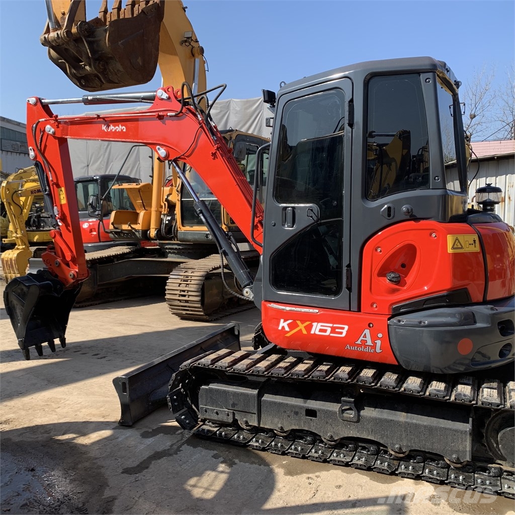 Kubota KX 163-5 Paletli ekskavatörler