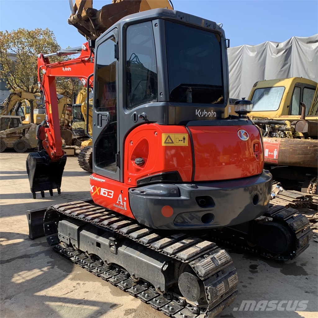 Kubota KX 163-5 Paletli ekskavatörler