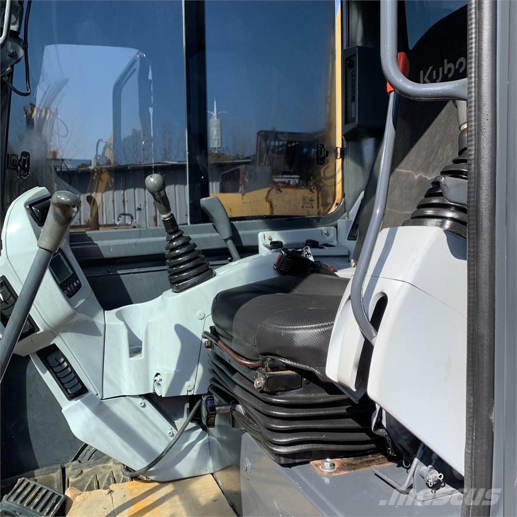 Kubota KX 163-5 Paletli ekskavatörler