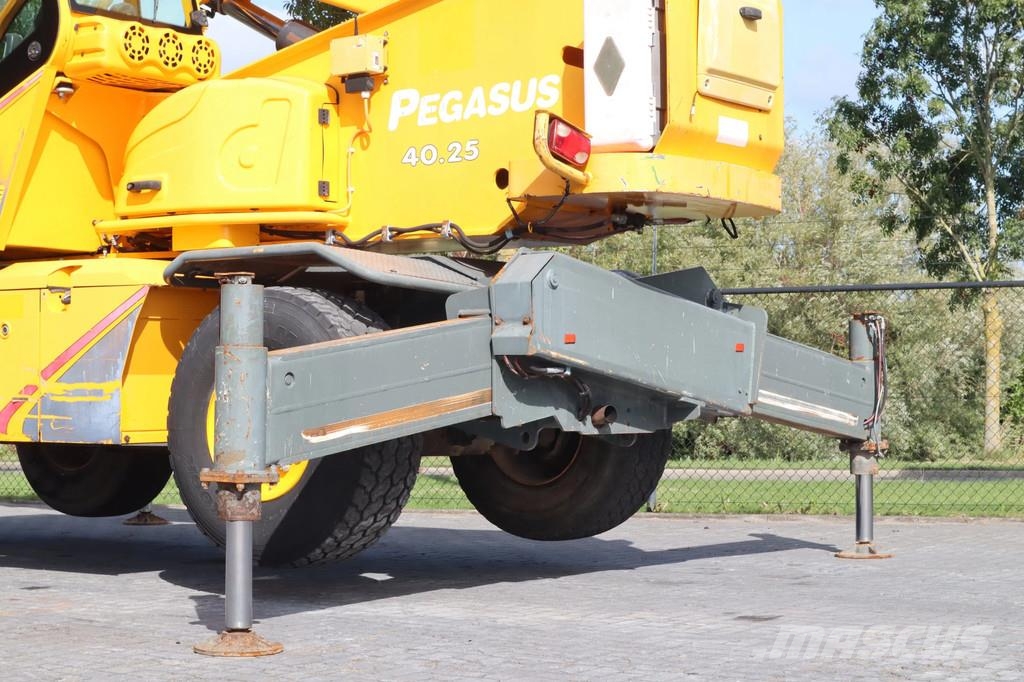 Dieci PEGASUS 40.25 | FORKS | BUCKET | WINCH | BASKET Chariot télescopique