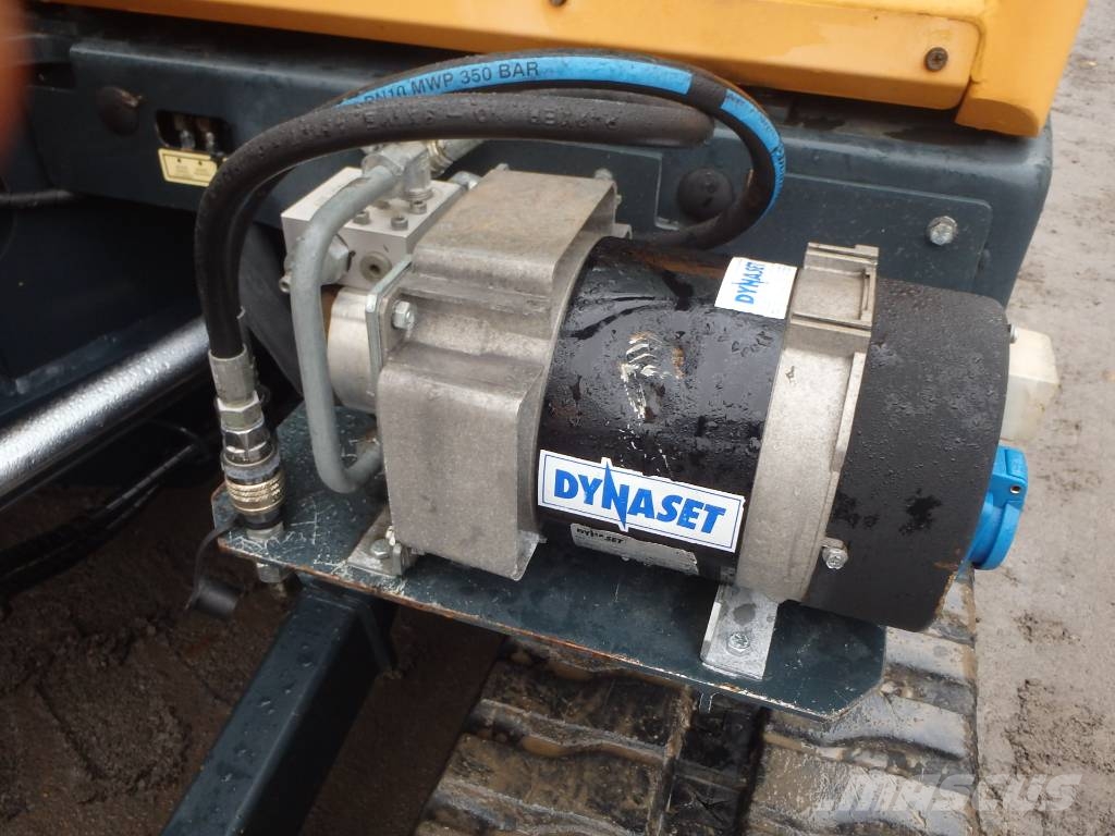 Hyundai Robex 60 CR-9 A pyörittäjä, 3 kauhaa ja koura Minigraafmachines < 7t
