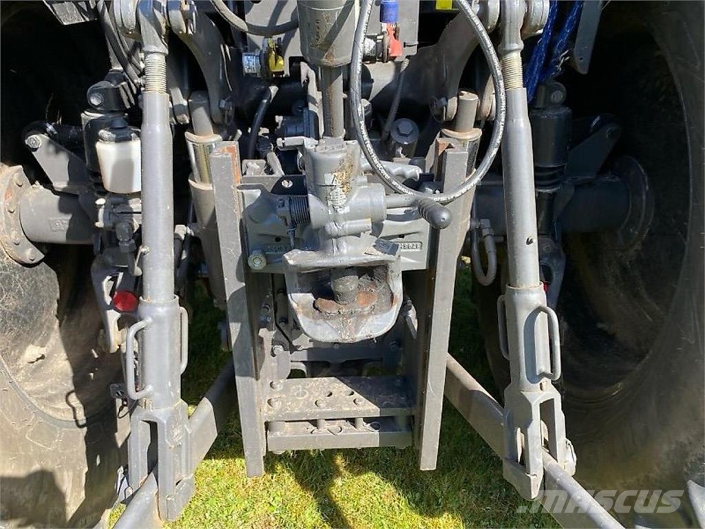 Valtra A105 + ALÖ G4S DME Frontlader 拖拉机/农用车