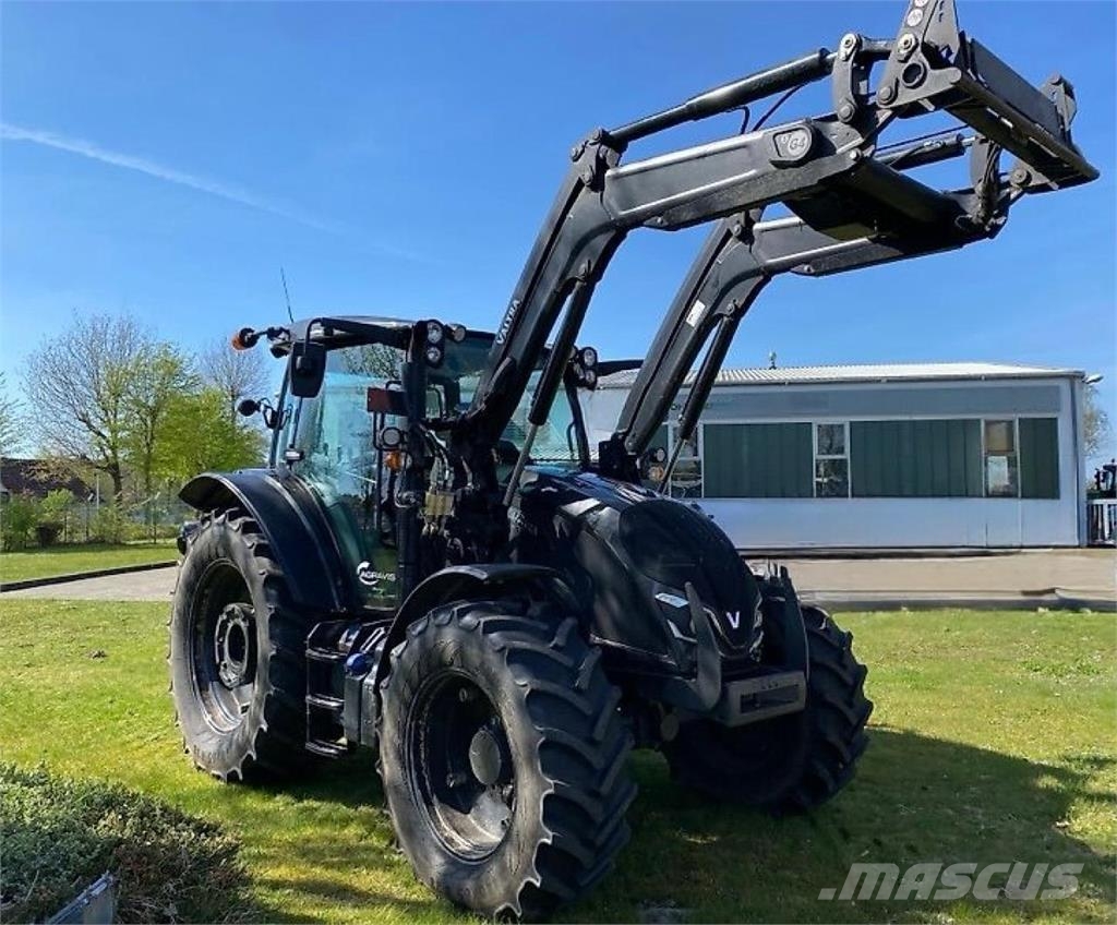 Valtra A105 + ALÖ G4S DME Frontlader 拖拉机/农用车