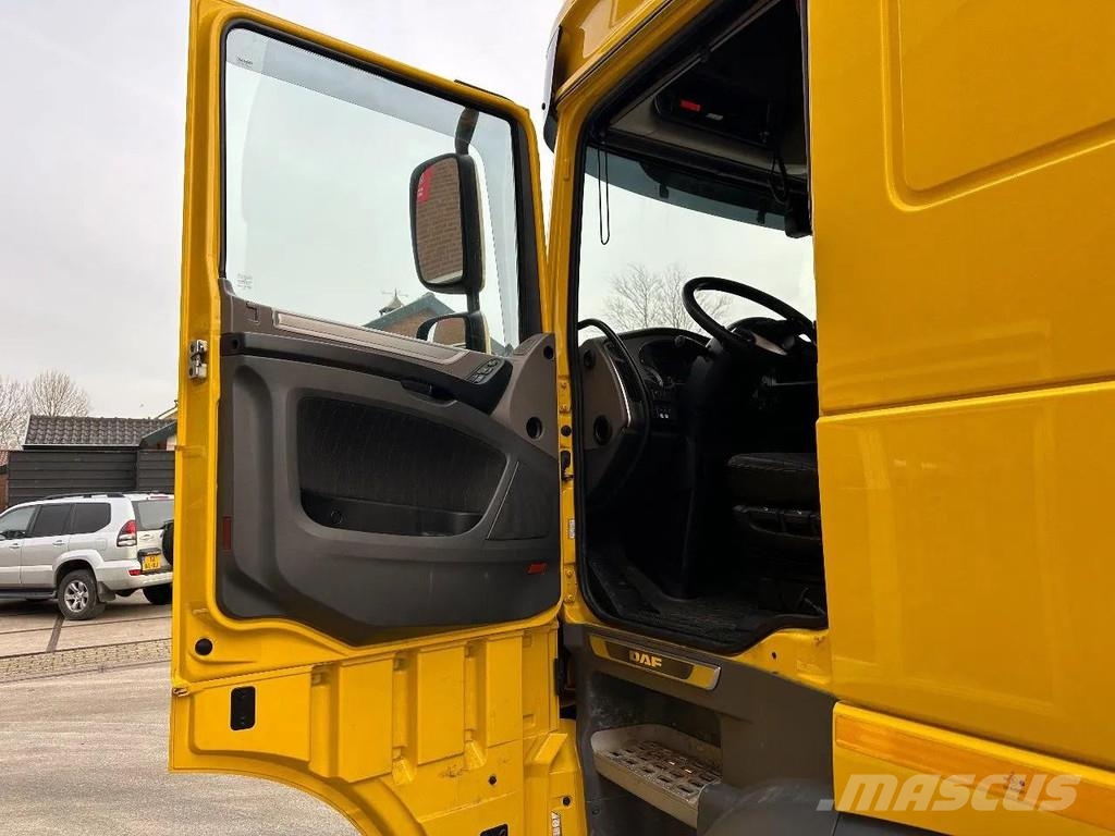 DAF XF 530 8X4 - 140 TON - INTARDER - 324343 KM Tractor Units