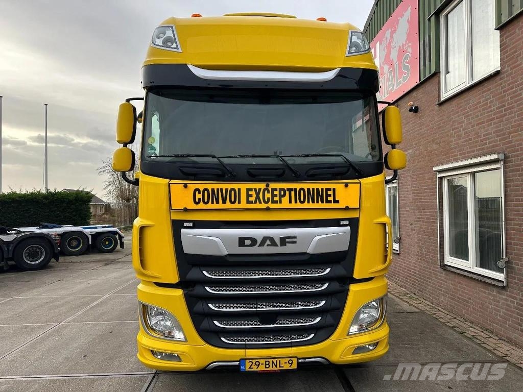 DAF XF 530 8X4 - 140 TON - INTARDER - 324343 KM Tractor Units