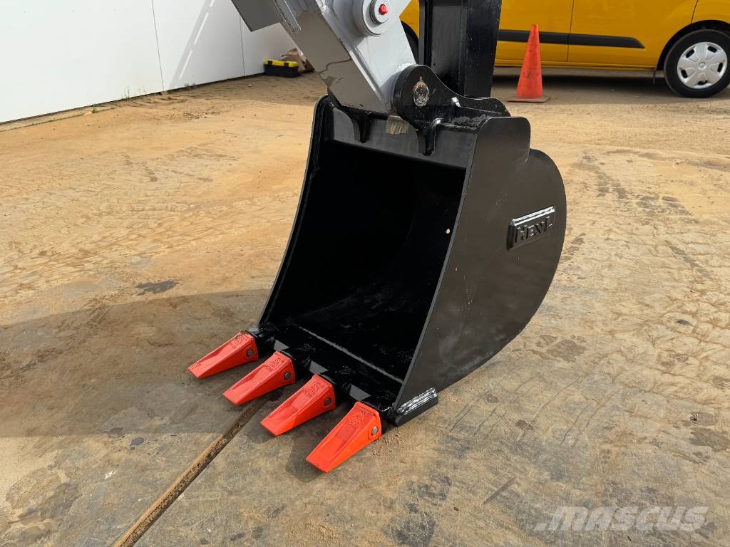 HexL 420x 4WD - UNUSED! Telescopic - 6/1 Bucket + Backhoe loaders