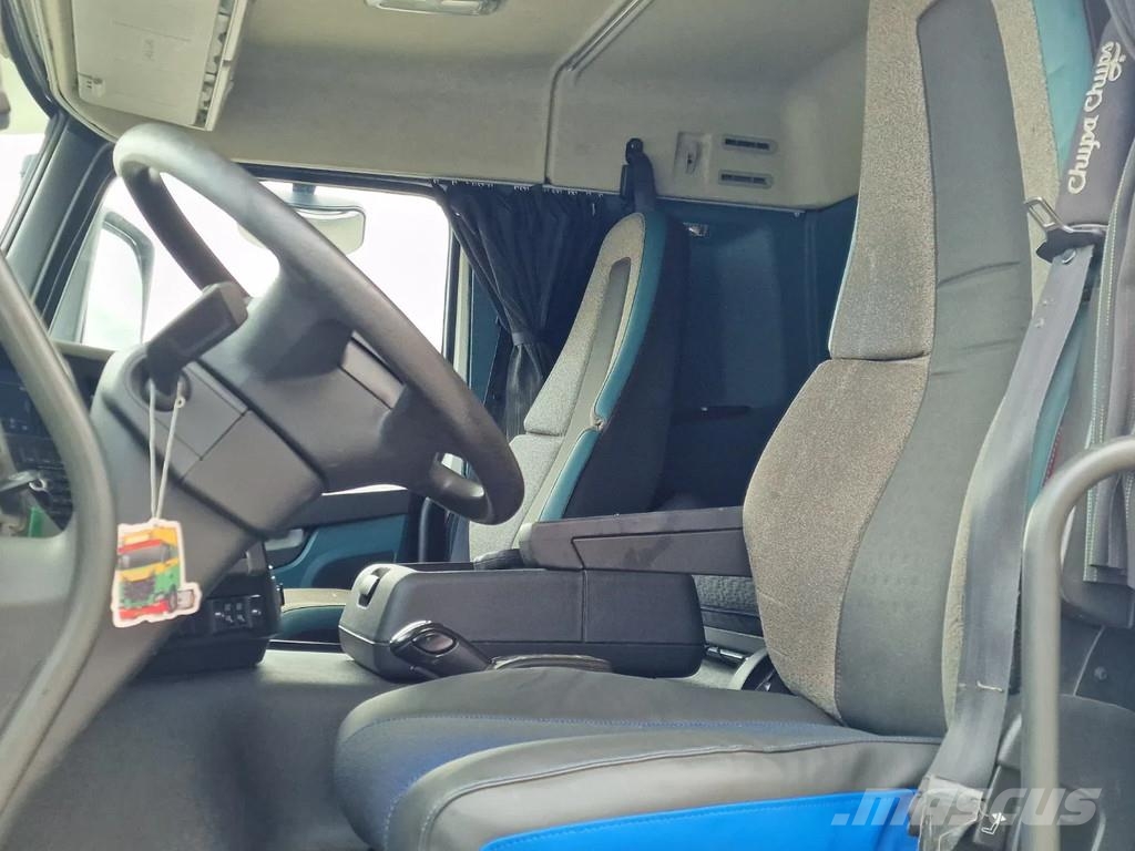Volvo FM 460 6x2 - Carrier 1250 Frigo - Full air - 5.60 Camiones con temperatura controlada