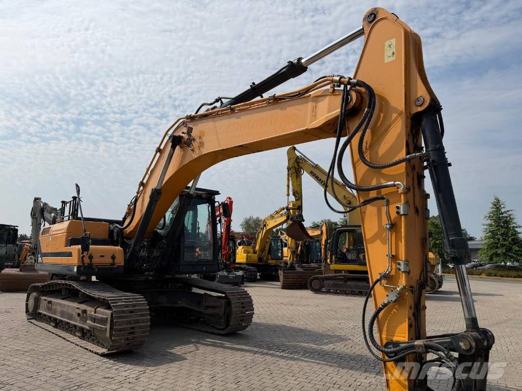 Hyundai HX 300 Excavadoras sobre orugas