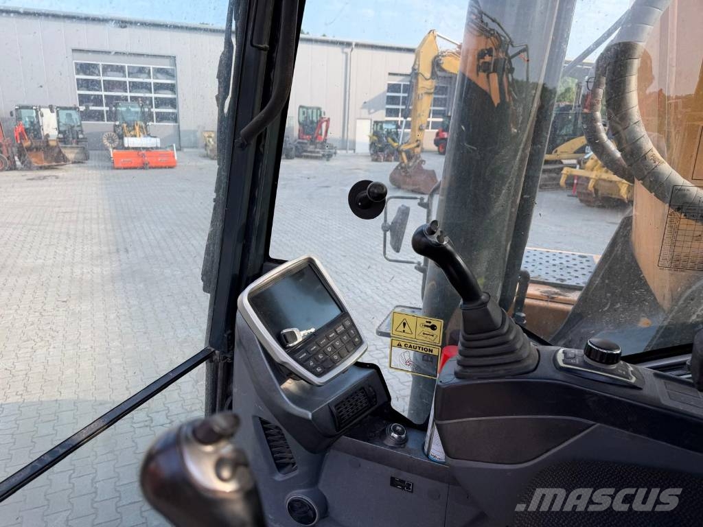 Hyundai HX 300 Excavadoras sobre orugas