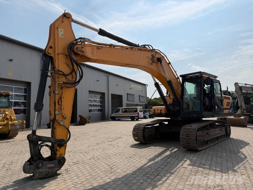 Hyundai HX 300 Excavadoras sobre orugas
