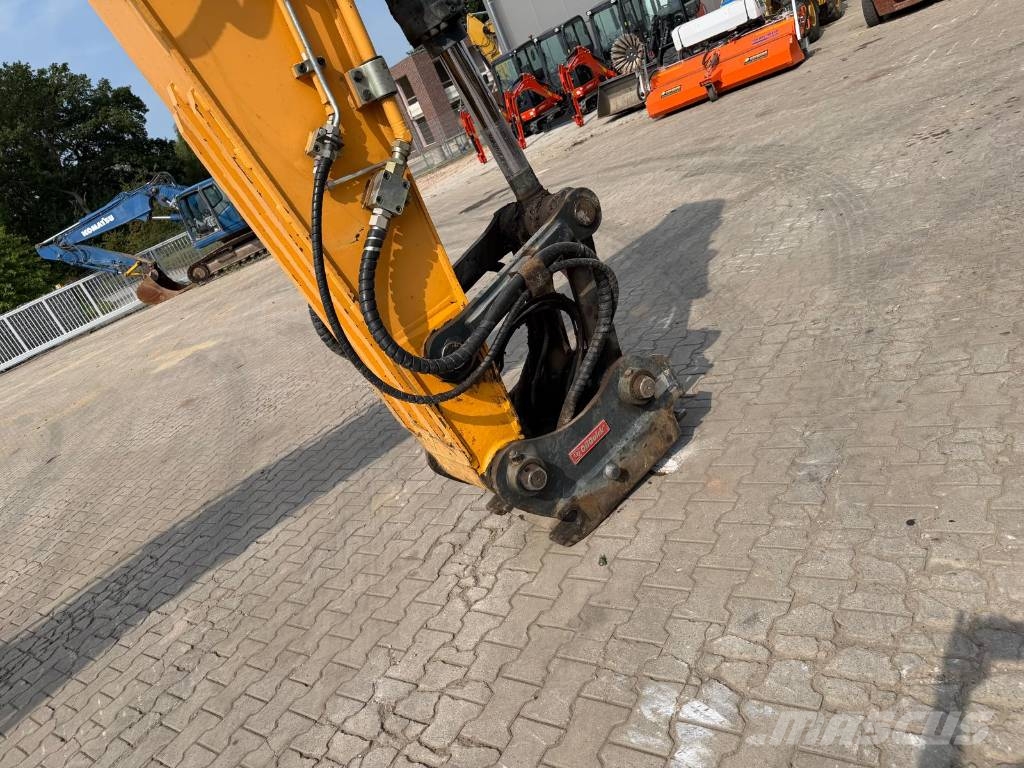 Hyundai HX 300 Excavadoras sobre orugas