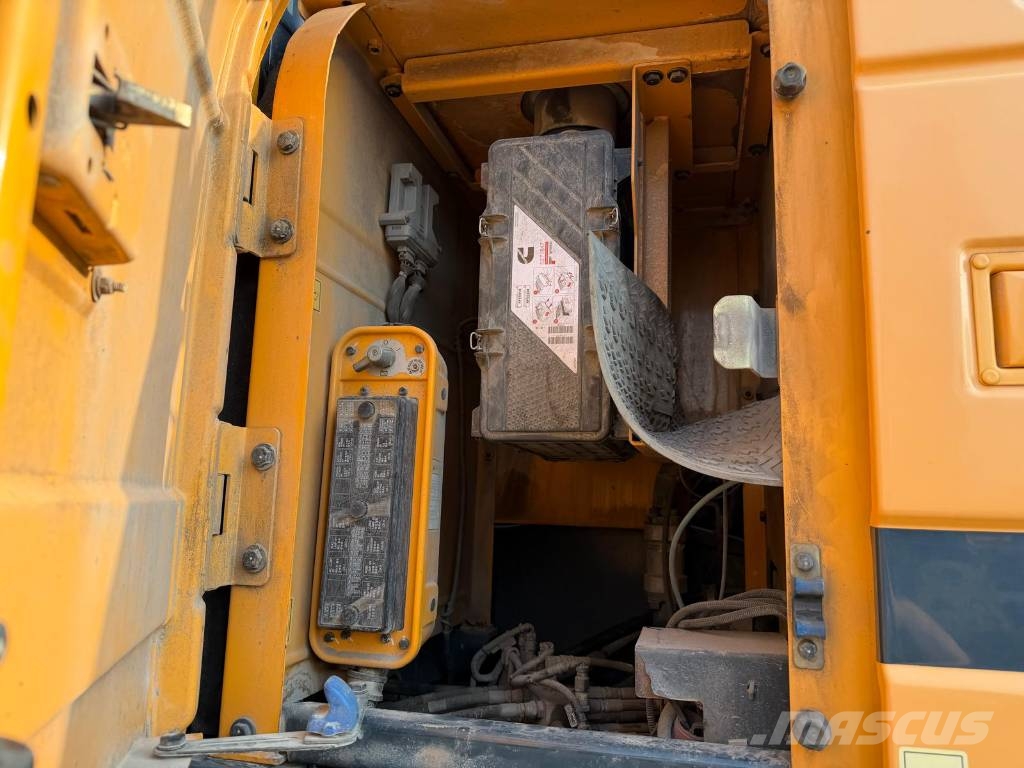 Hyundai HX 300 Excavadoras sobre orugas