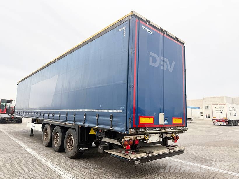 Krone 3 axle Curtainsider / Planenauflieger Tentinės puspriekabės
