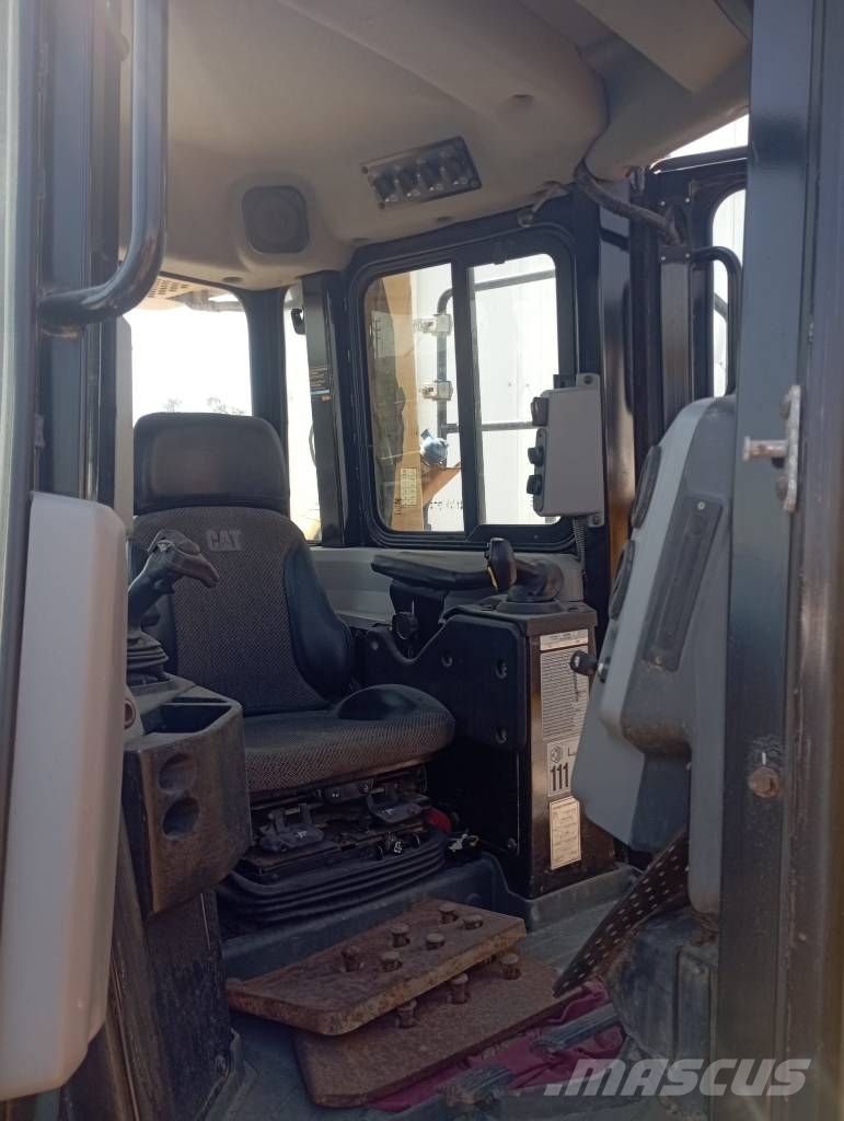 CAT D6T XL Bandschaktare