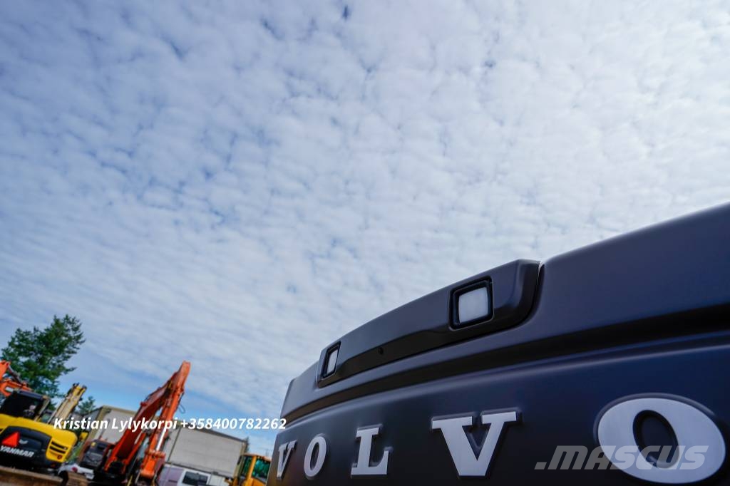 Volvo EC230FL UUSI AJAMATON Telakaivukoneet