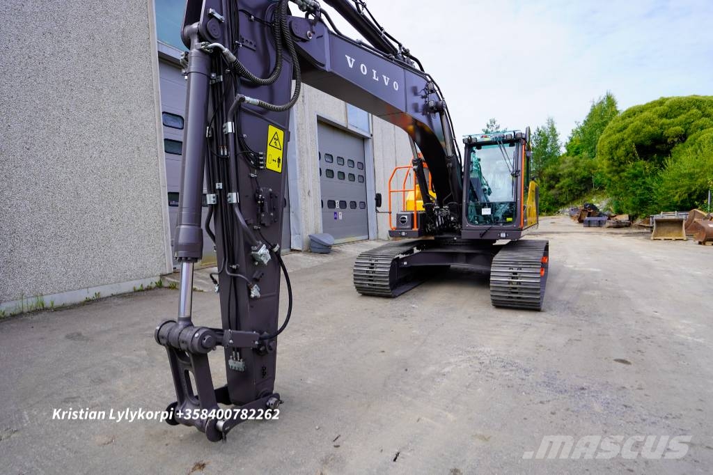 Volvo EC230FL UUSI AJAMATON Telakaivukoneet