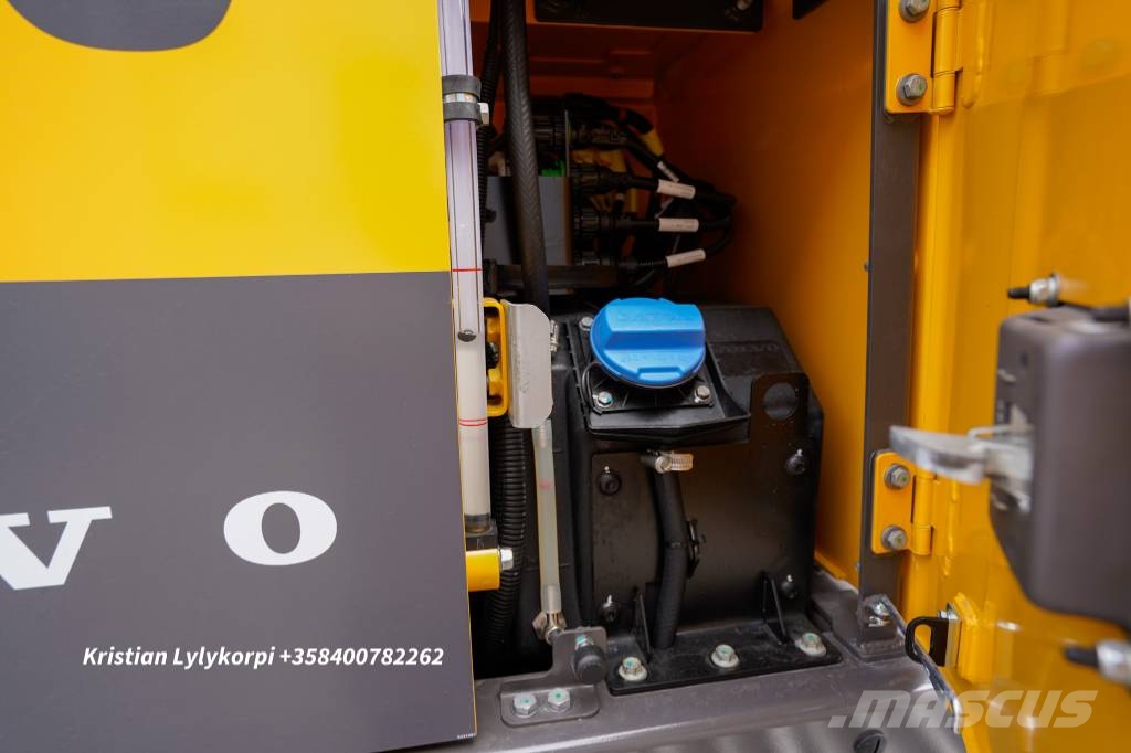 Volvo EC230FL UUSI AJAMATON Telakaivukoneet