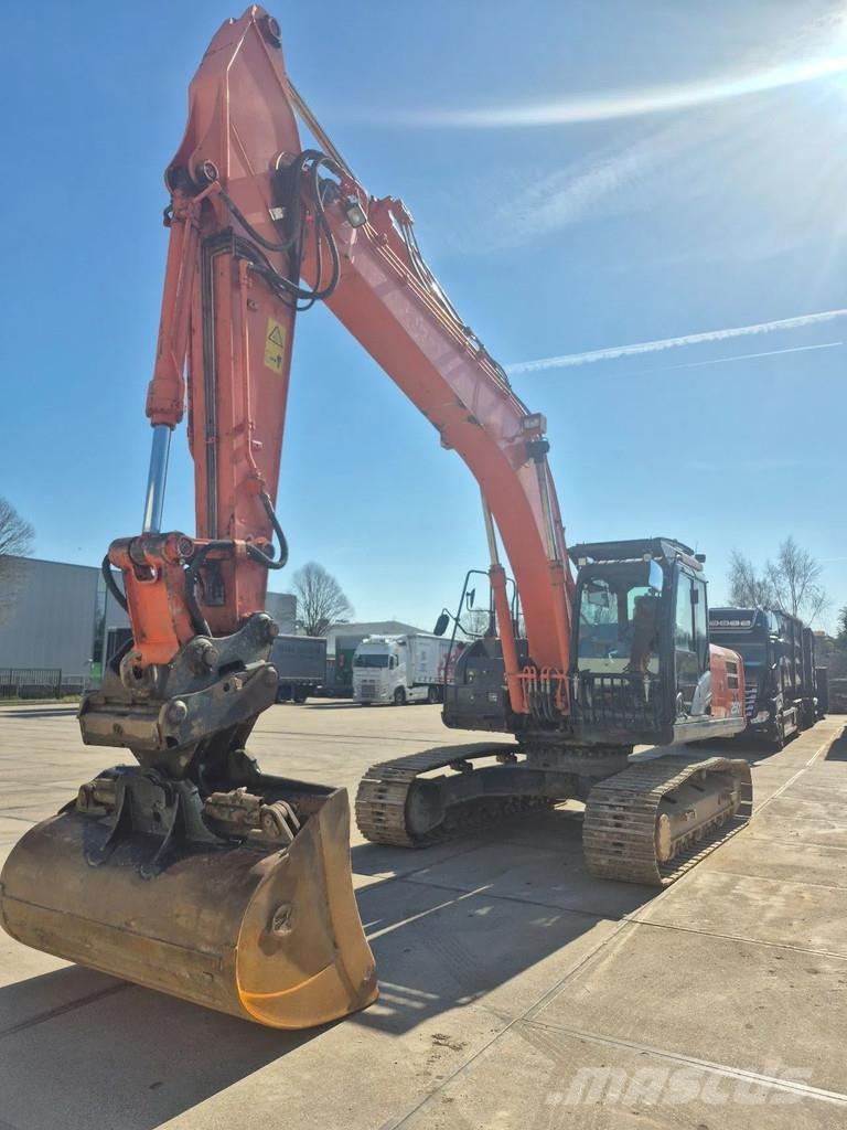 Hitachi ZX250LCN-6 حفارات زحافة