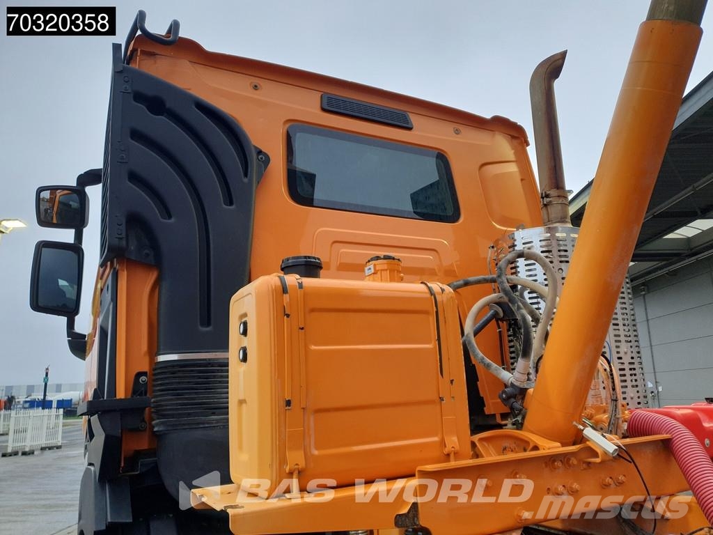 Renault K 480 8X4 16m3 tipper Steel suspension Big-Axle Op Самосвал