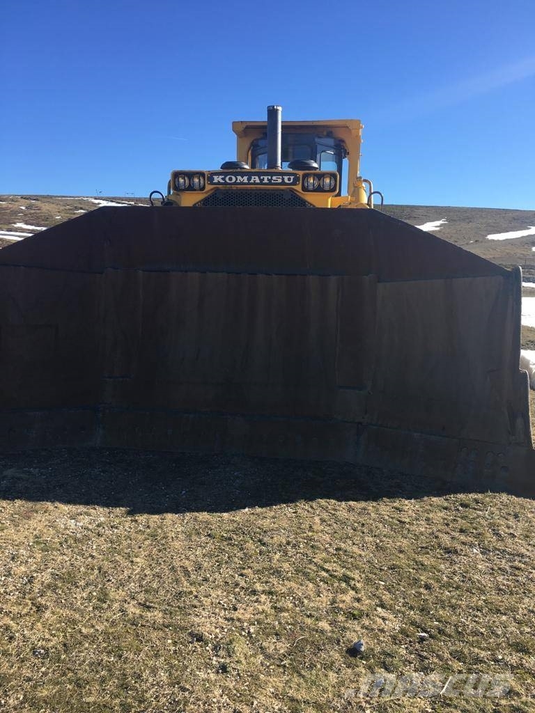 Komatsu 455 Гусеничные бульдозеры
