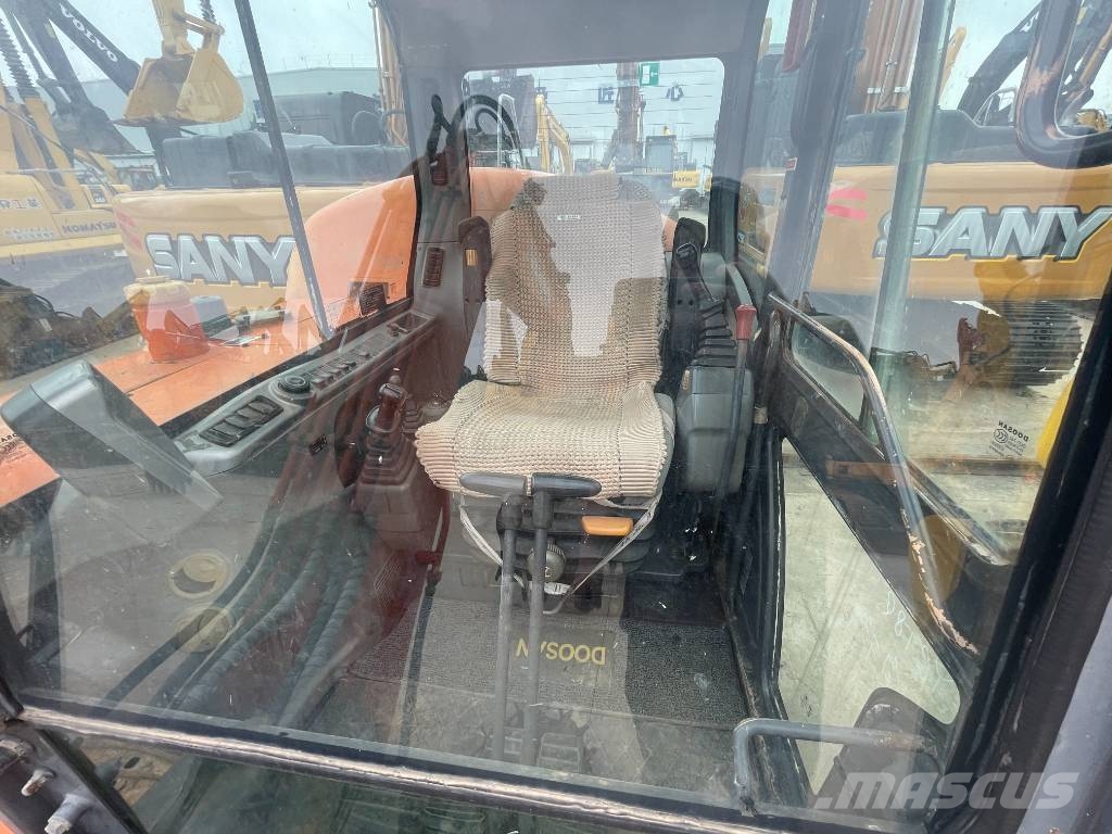 Doosan DX 60 小型挖掘机