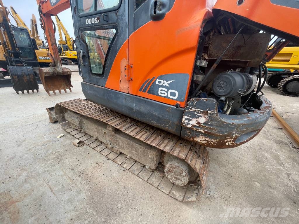 Doosan DX 60 小型挖掘机