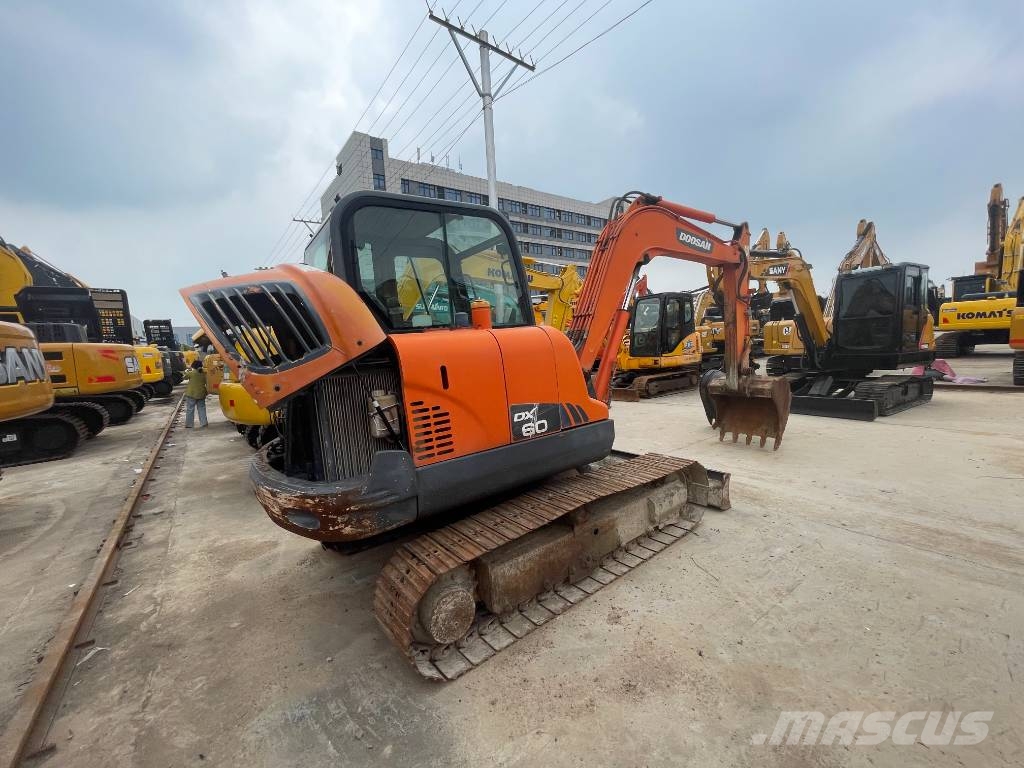 Doosan DX 60 小型挖掘机
