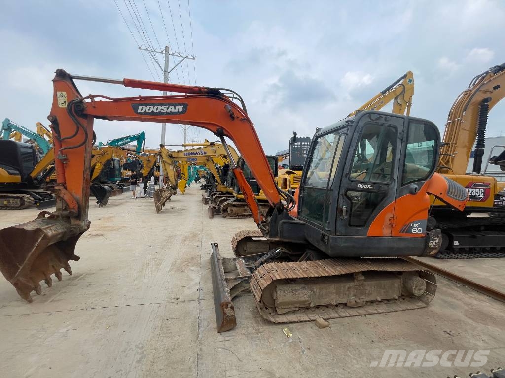 Doosan DX 60 小型挖掘机