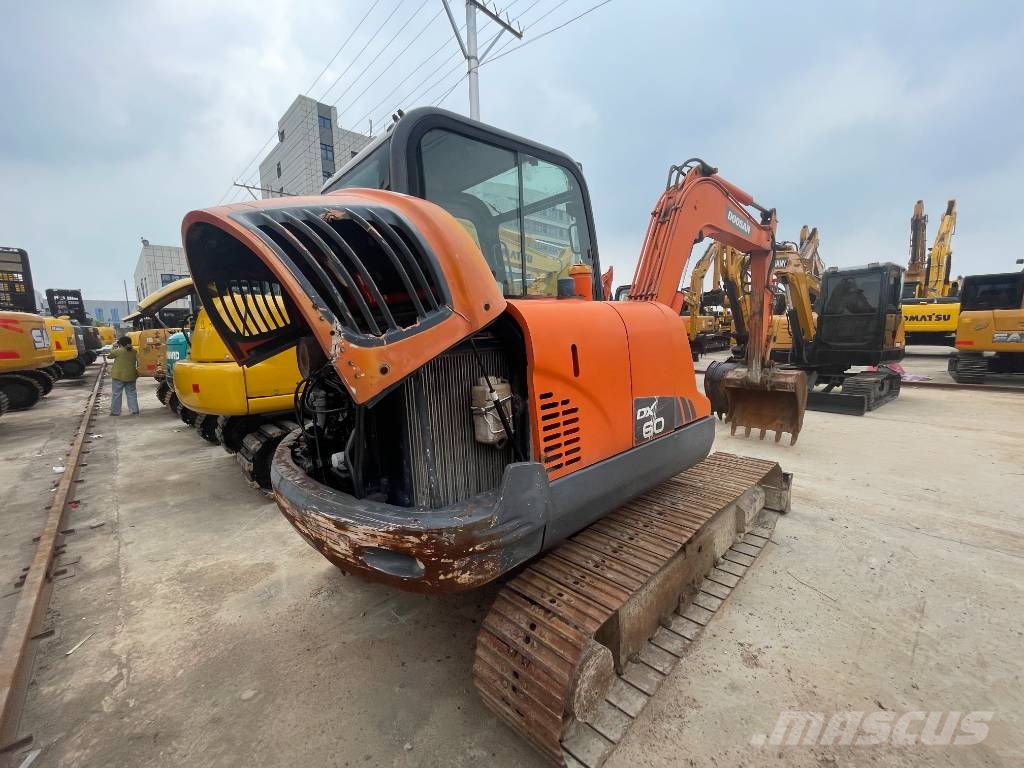 Doosan DX 60 小型挖掘机