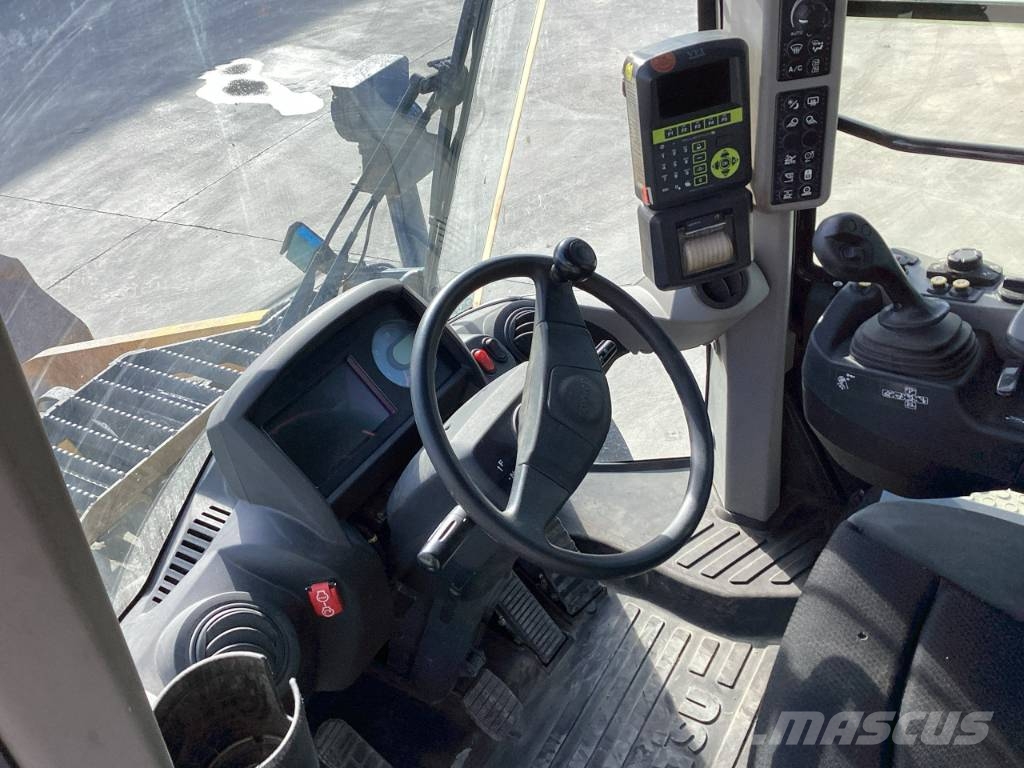 Komatsu WA 475-10E0 Kolesni nakladalci