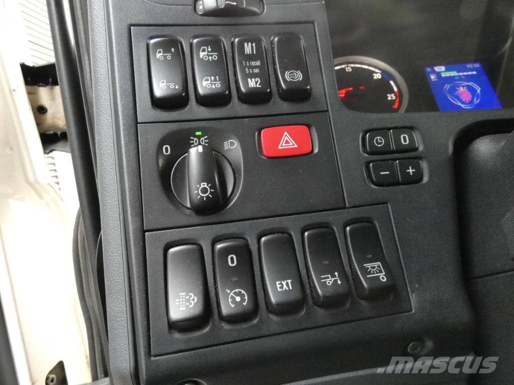 Scania P 320 Camiones con temperatura controlada