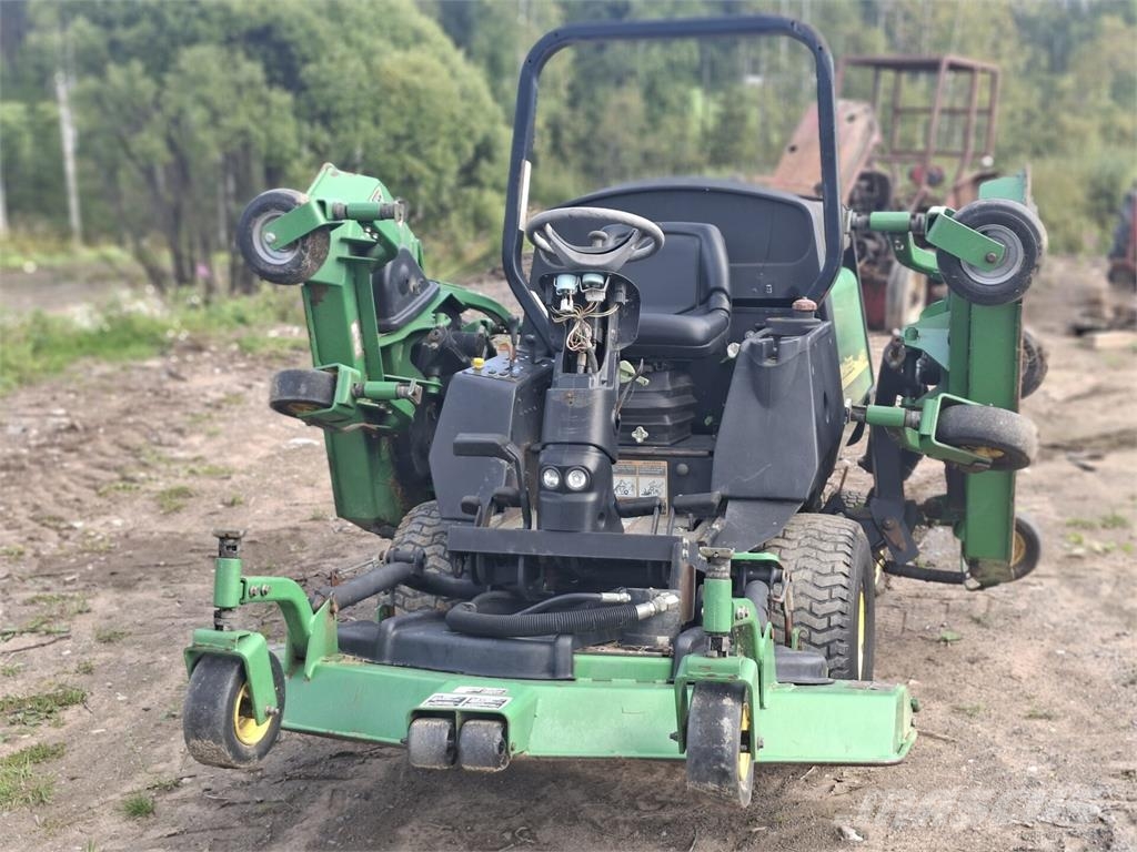 John Deere 1600 WAM Turbo ركوب الحشائش
